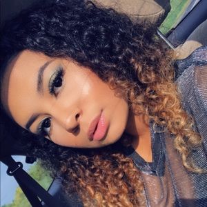 Meet your Posher, Jaida